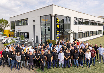 LED Linear™ News März 2023 – Fliegen Sie mit uns durch das Herz von LED Linear™